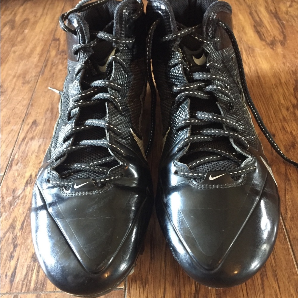 Men’s Nike football shoes